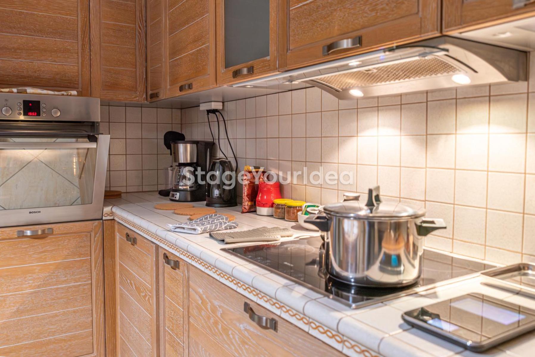 Luxury Appartment, Only 7 Minutes From Thessaloniki Airport And 15 Minutes From City Center ,For 8-23 People Also For Gatherings And Parties Neon Rysion Exterior photo