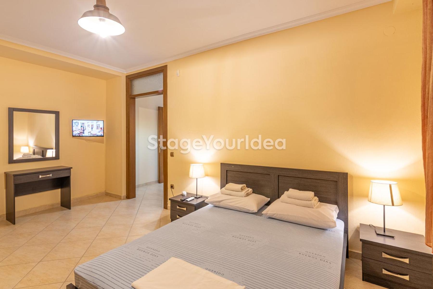 Luxury Appartment, Only 7 Minutes From Thessaloniki Airport And 15 Minutes From City Center ,For 8-23 People Also For Gatherings And Parties Neon Rysion Exterior photo