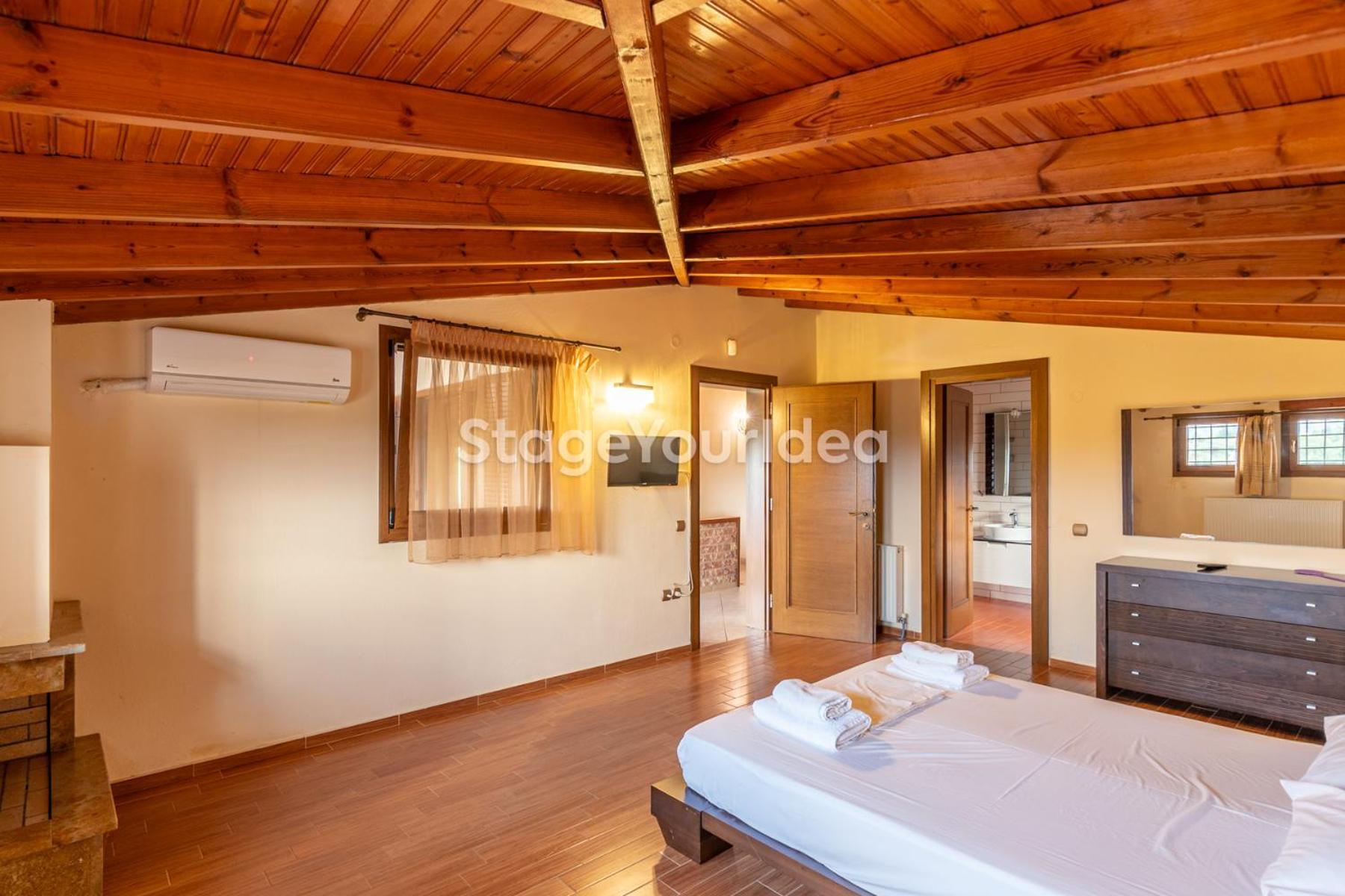 Luxury Appartment, Only 7 Minutes From Thessaloniki Airport And 15 Minutes From City Center ,For 8-23 People Also For Gatherings And Parties Neon Rysion Exterior photo